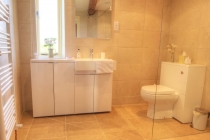 Top Barn Bathroom
